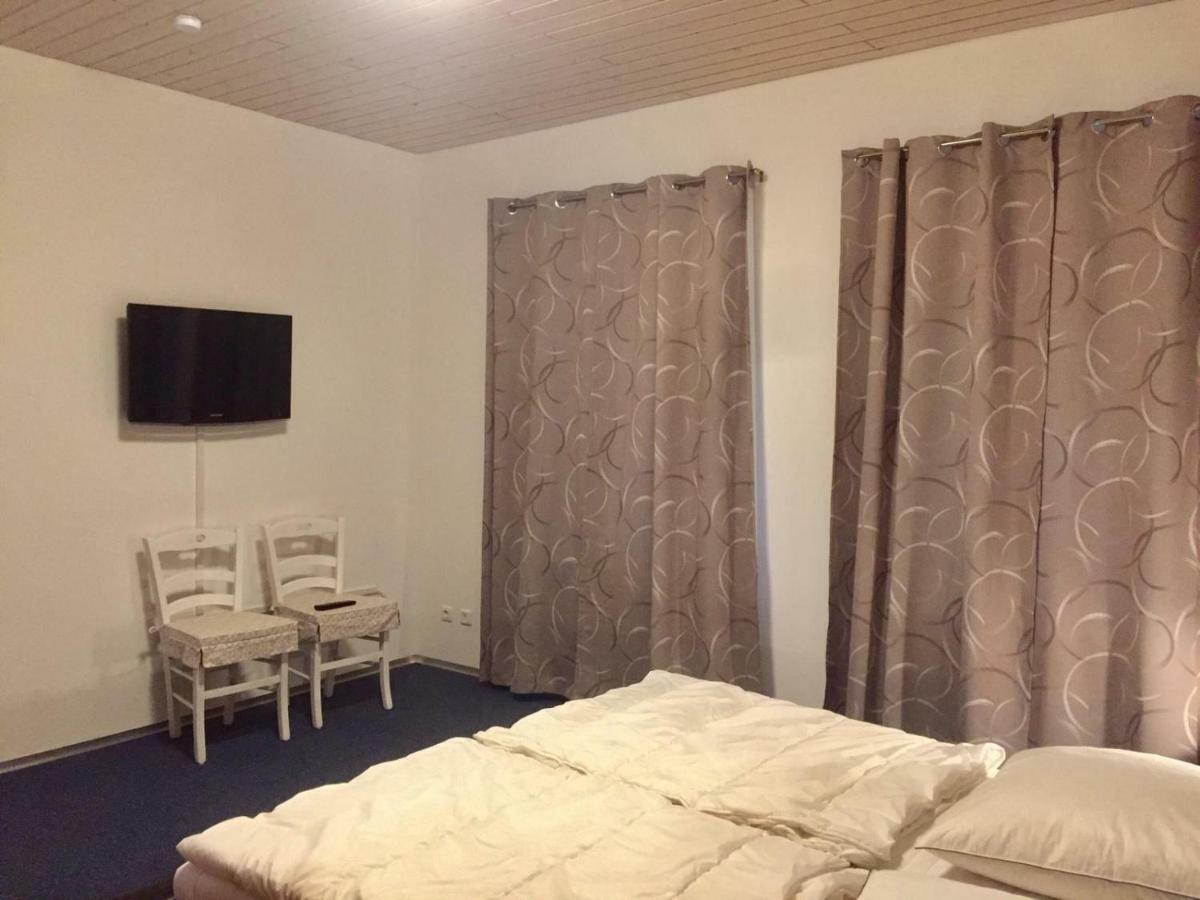 Ferienwohnung Im Zentrum Bad Schwartau Bagian luar foto