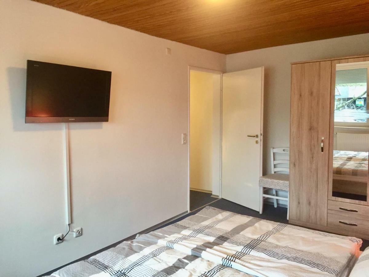 Ferienwohnung Im Zentrum Bad Schwartau Bagian luar foto