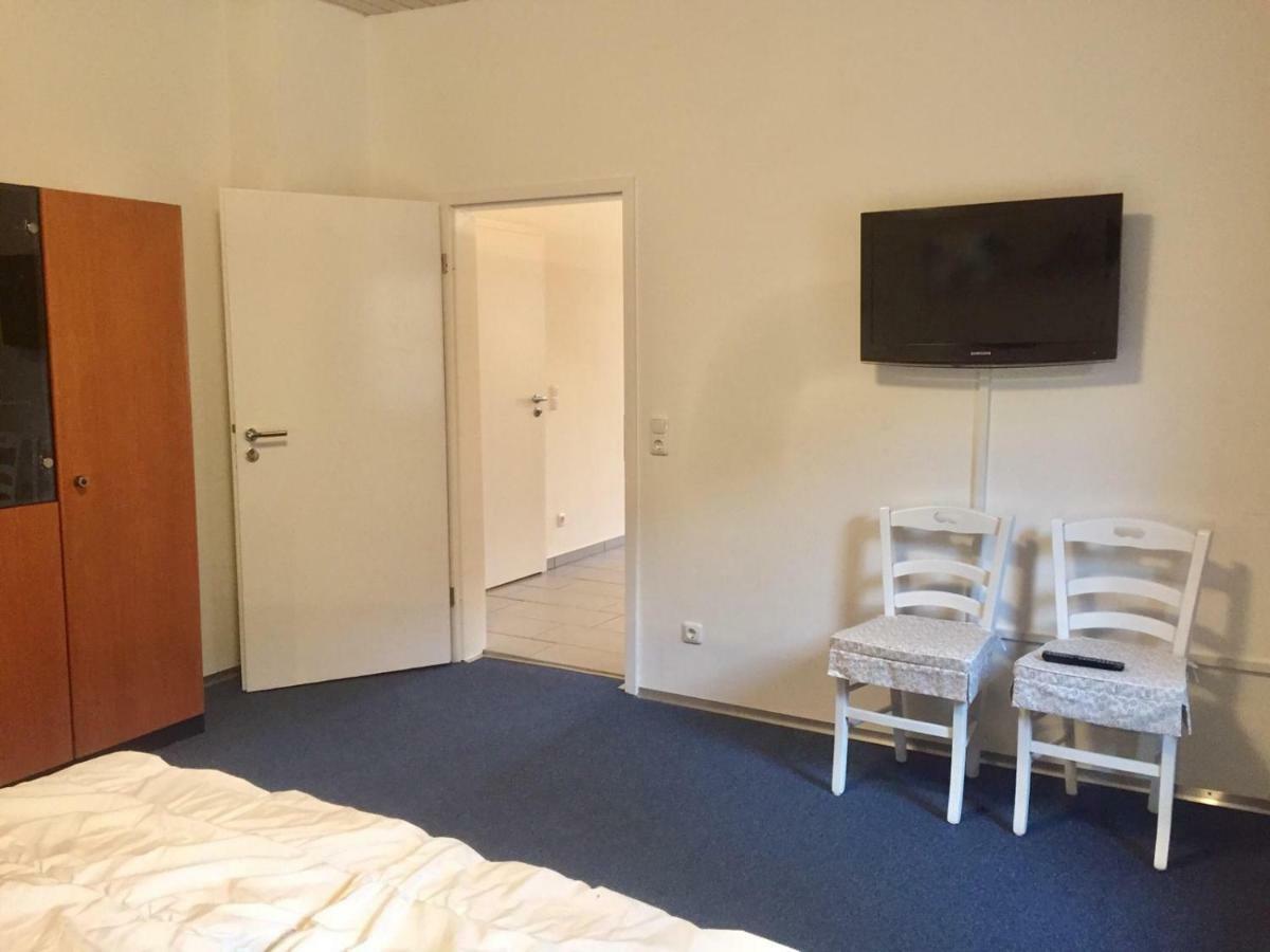 Ferienwohnung Im Zentrum Bad Schwartau Bagian luar foto