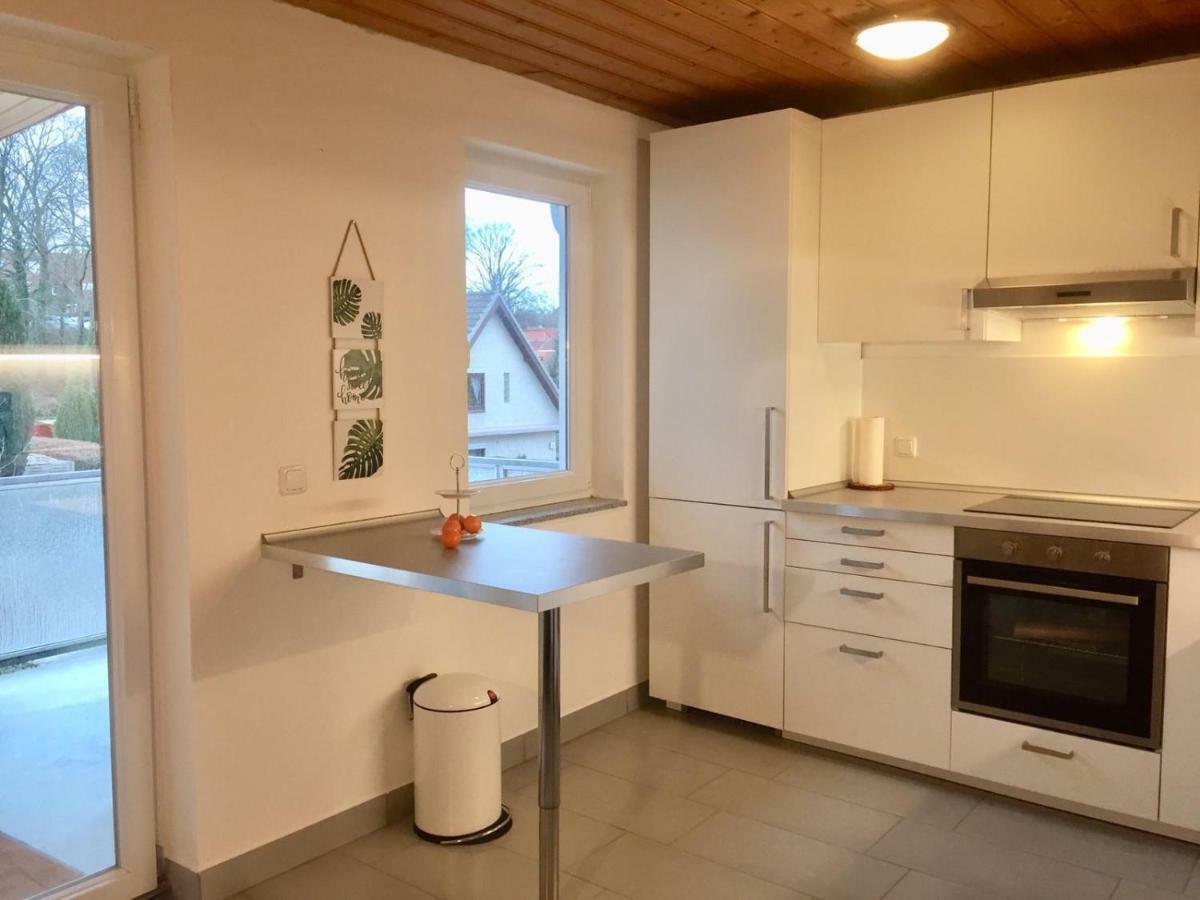 Ferienwohnung Im Zentrum Bad Schwartau Bagian luar foto